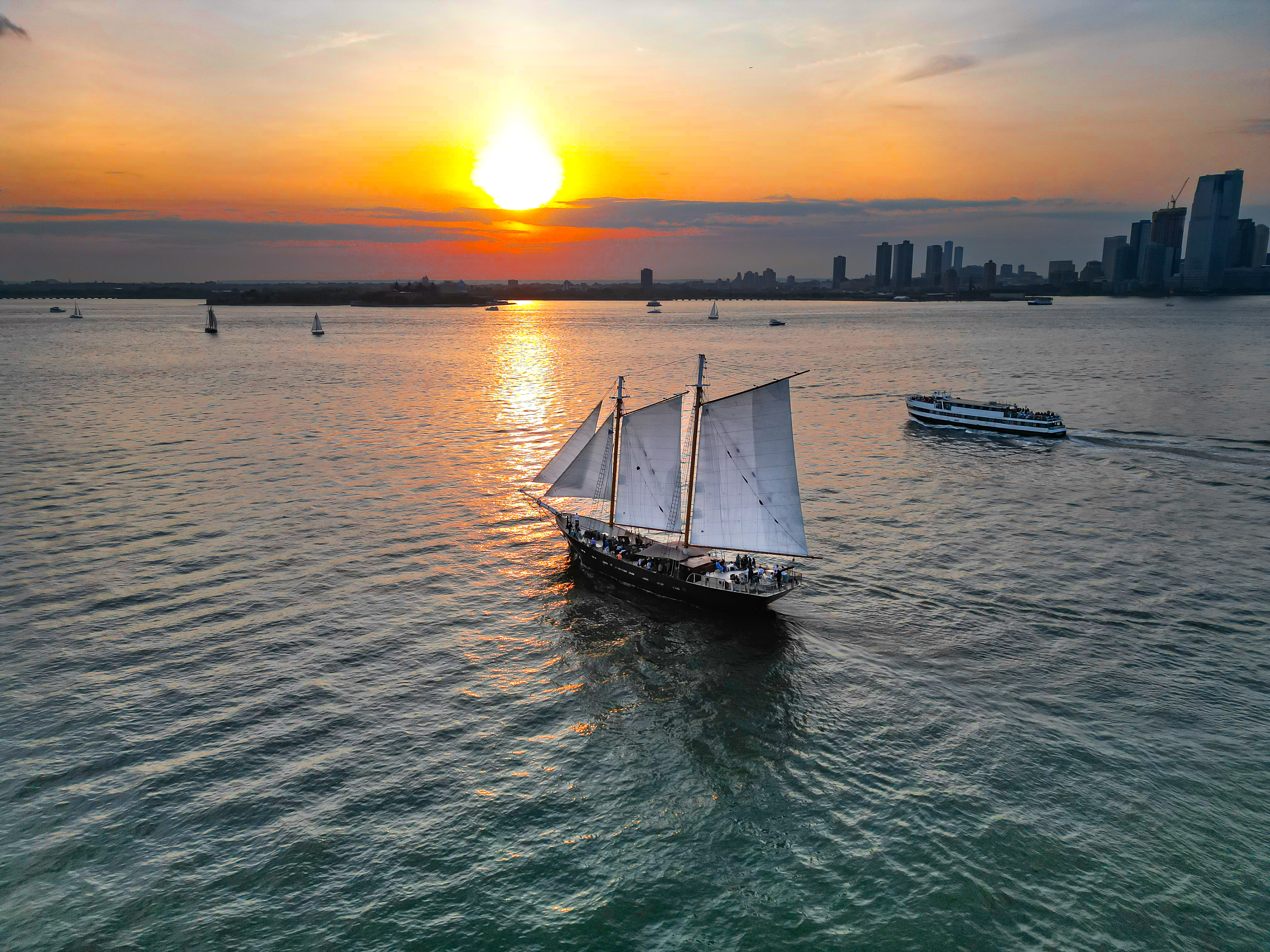 Manhattan by Sail Sunset Jazz Sail